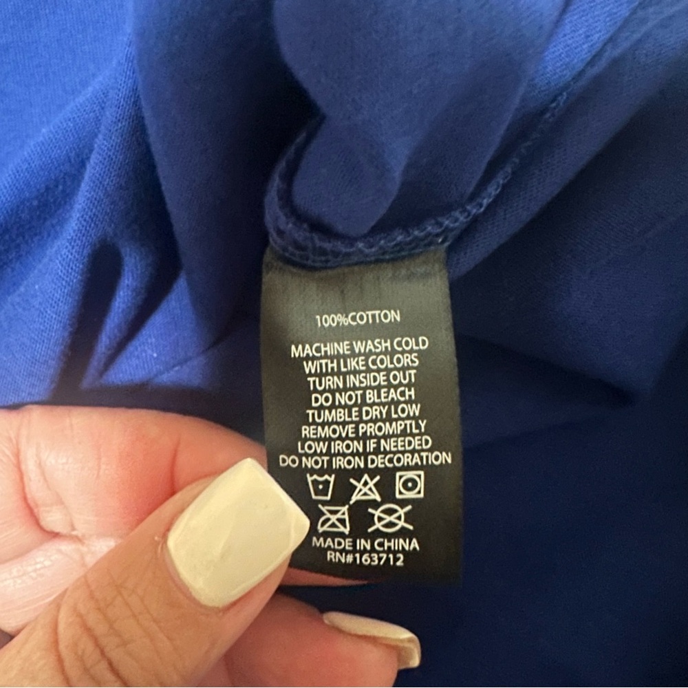 NWT Women’s The Wild Collective x Anthropologie Graphic Tee NY Giants NFL Blue M - Picture 6 of 7